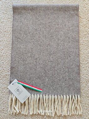 NWT Wool Herringbone Scarf Tan Italy Fiori di Firenze